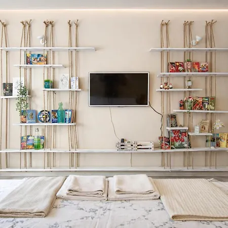 Batenberg Apartment Warna